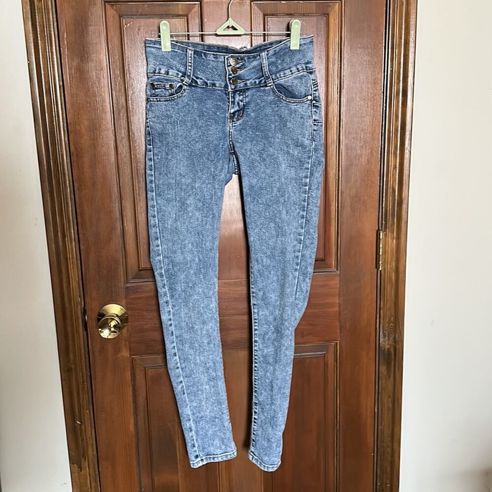 UWJ | Acid Wash Skinny Jeans Size 3/4 (Junior)